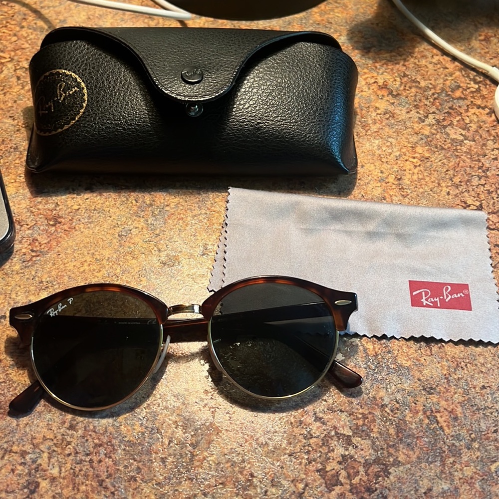 Ray-Ban Clubmaster Round Polarized Sunglasses (Club Rounds)